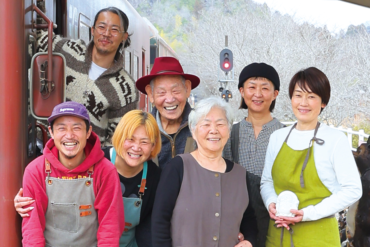 草津まち歩き新聞・信楽特別号できました！！